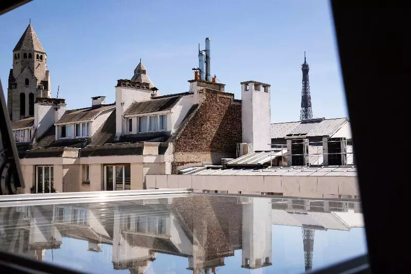 ホテル Elysees Regencia