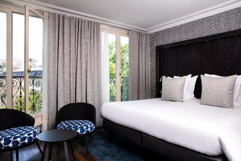 ホテル Elysees Regencia