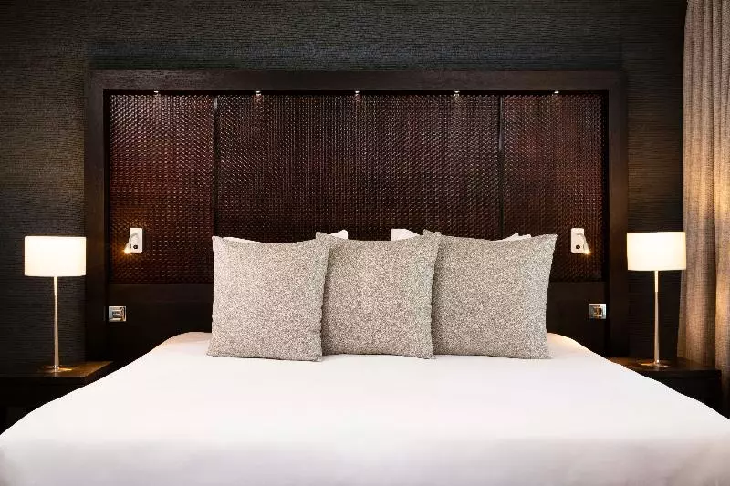 ホテル Elysees Regencia