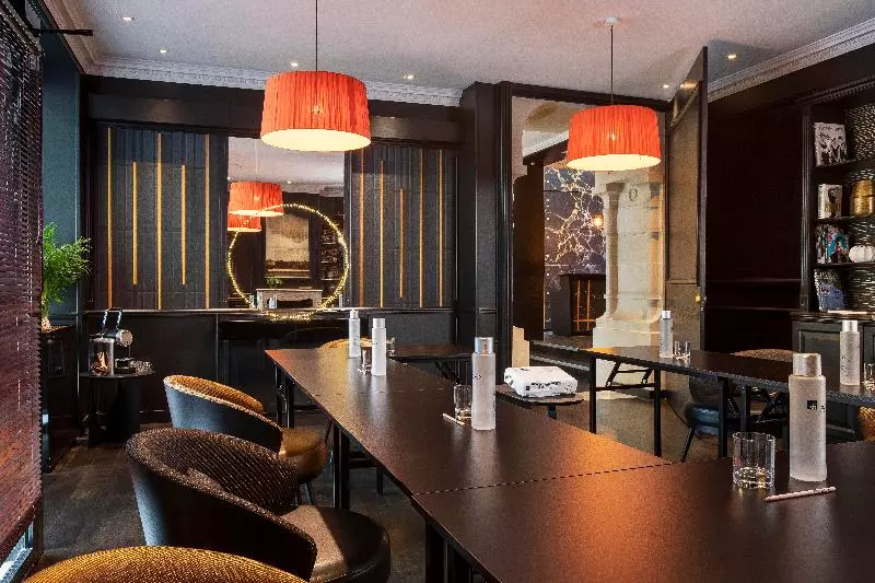 ホテル Elysees Regencia