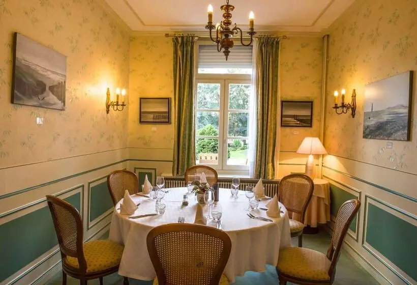 호텔 Logis   Hostellerie & Restaurant Saint Louis