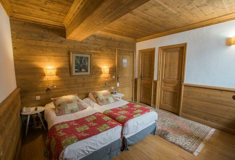 هتل Hôtel & Chalets Le Samovar