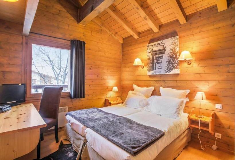 هتل Hôtel & Chalets Le Samovar