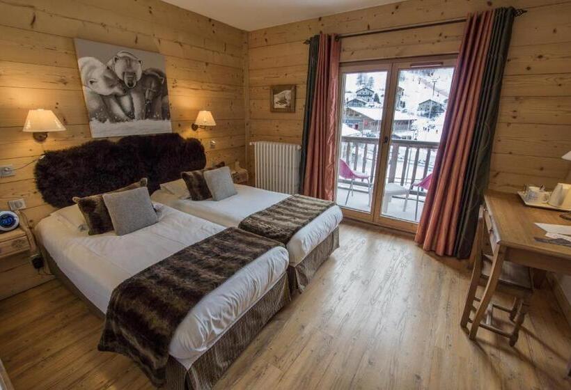 هتل Hôtel & Chalets Le Samovar