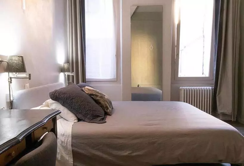 酒店 Hôtel Saint Florent