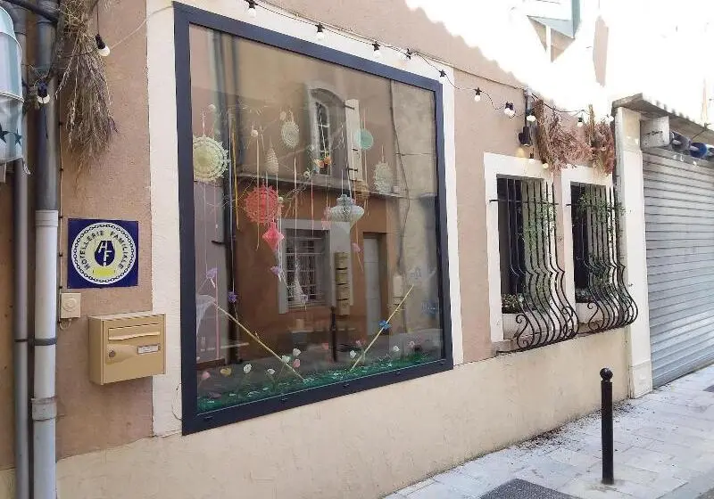 هتل Hôtel Saint Florent