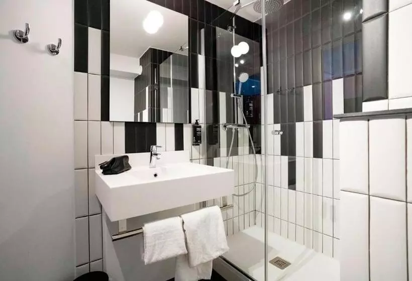 Hotel Ibis Styles Paris Porte De Versailles  Mairie D Issy