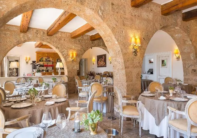 La Bastide De Tourtour Hotel & Spa