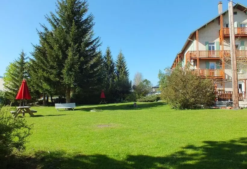 Отель La Prairie