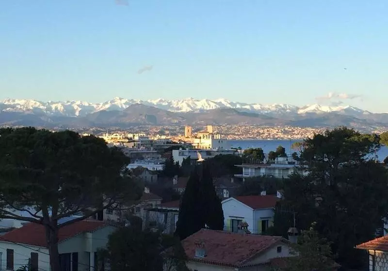 ホテル Le Petit Castel