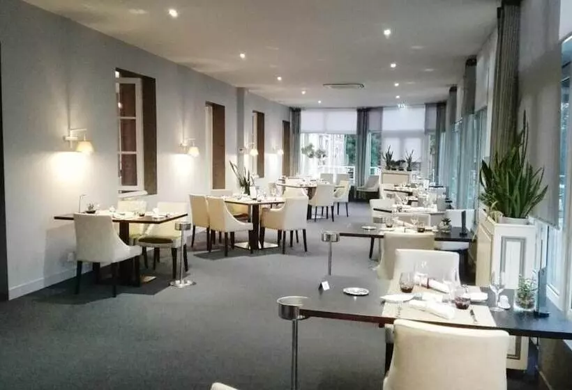Logis Au Grand Hotel Et Son Restaurant