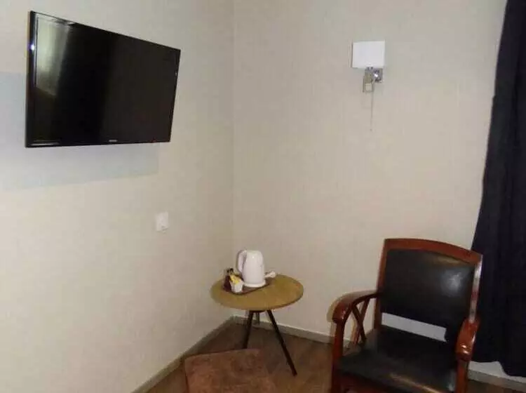 Logis Au Grand Hotel Et Son Restaurant