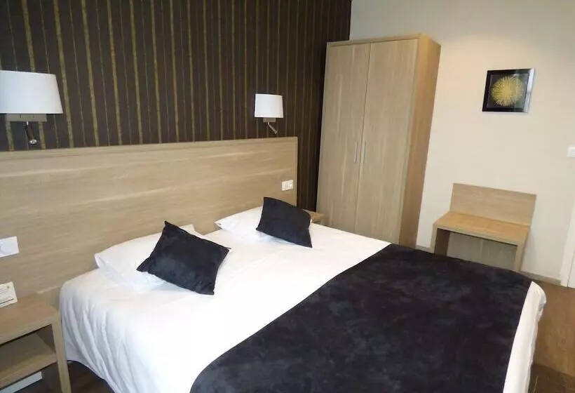 Logis Au Grand Hotel Et Son Restaurant