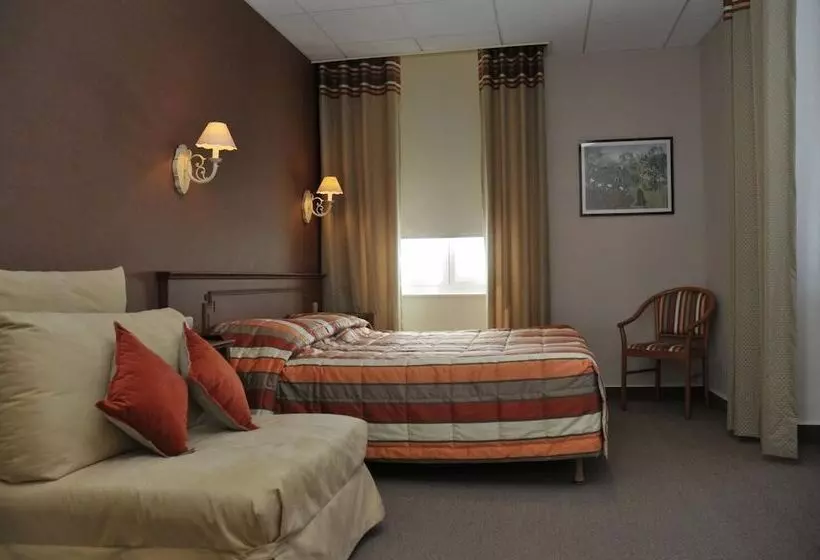 Logis Au Grand Hotel Et Son Restaurant