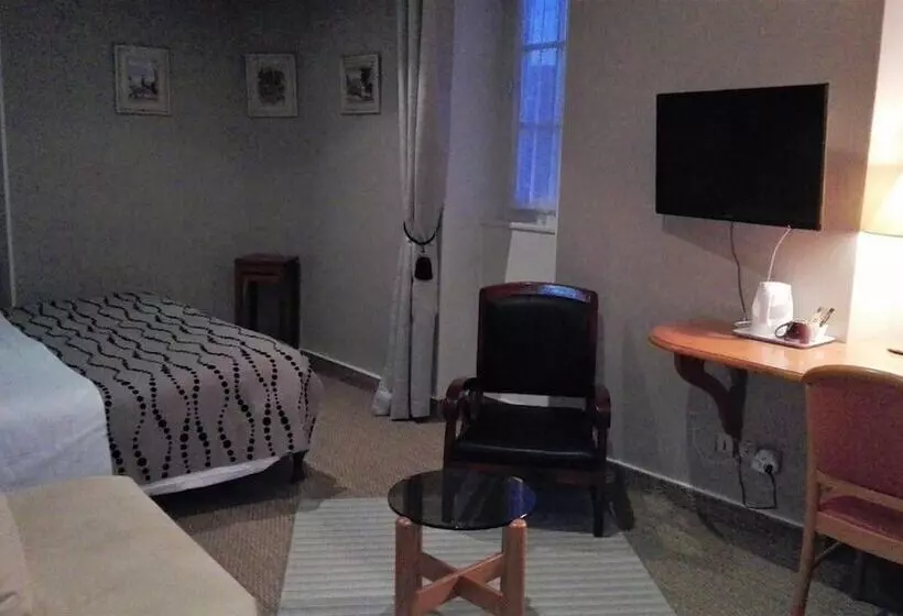 Logis Au Grand Hotel Et Son Restaurant