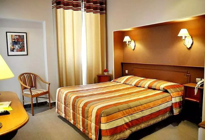 Logis Au Grand Hotel Et Son Restaurant