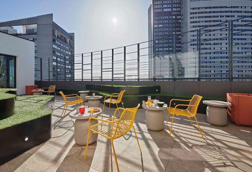 هتل Mercure Paris La Defense