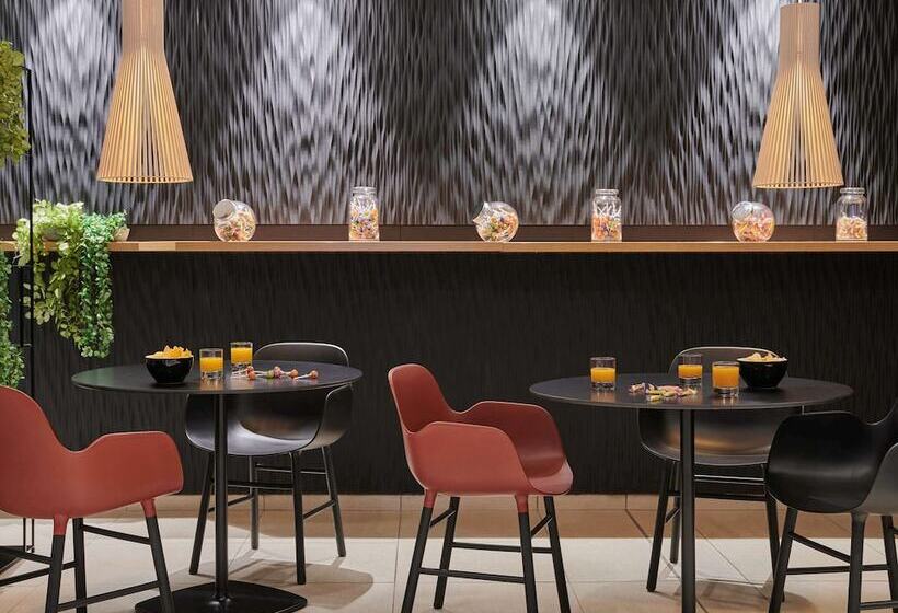 هتل Mercure Paris La Defense