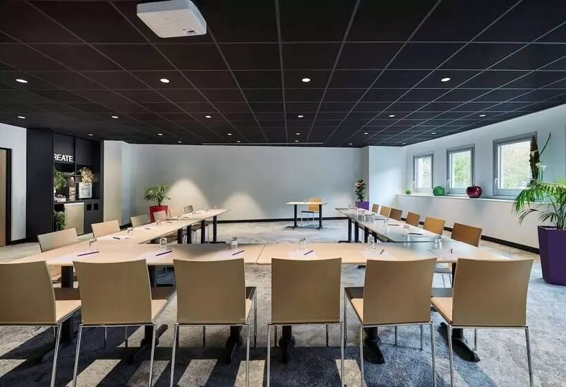 فندق Mercure Paris La Defense