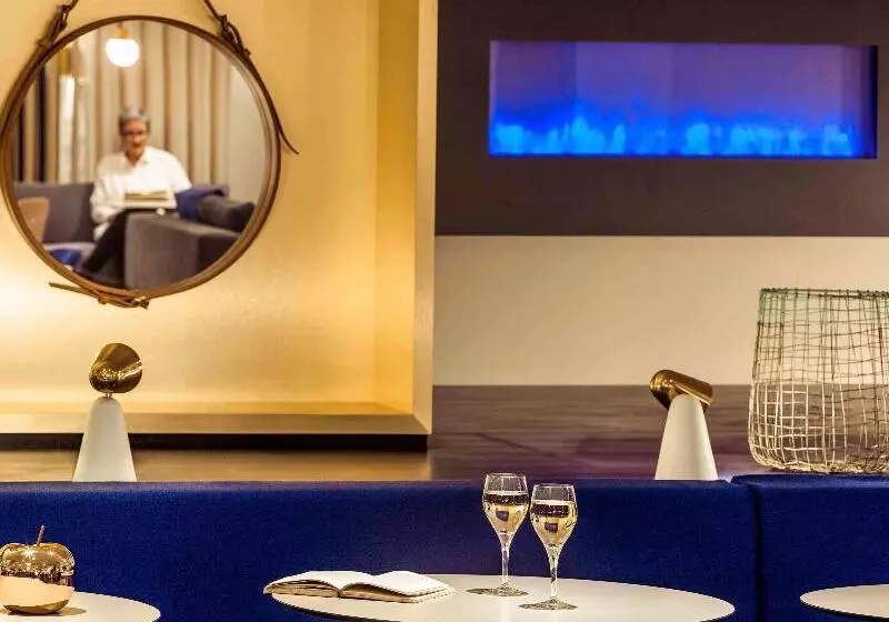 Отель Mercure Rouen Centre Cathedrale