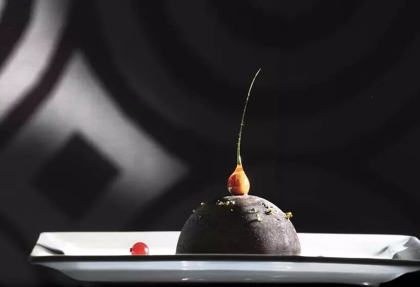 Отель Mercure Vichy Thermalia