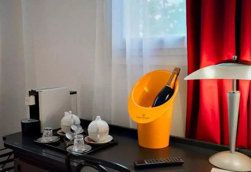 Отель Occitania Centre Toulouse Matabiau