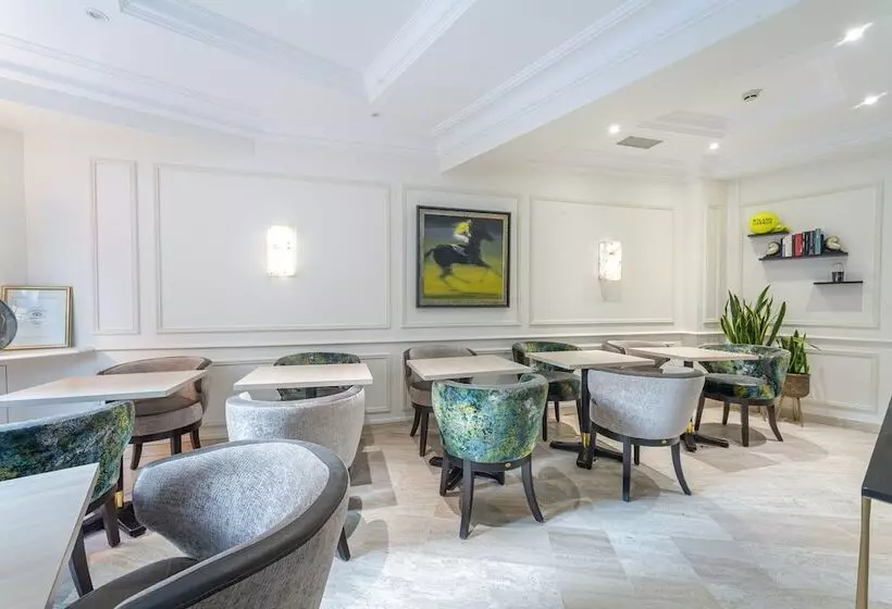 ホテル Queens Boutique Hôtel