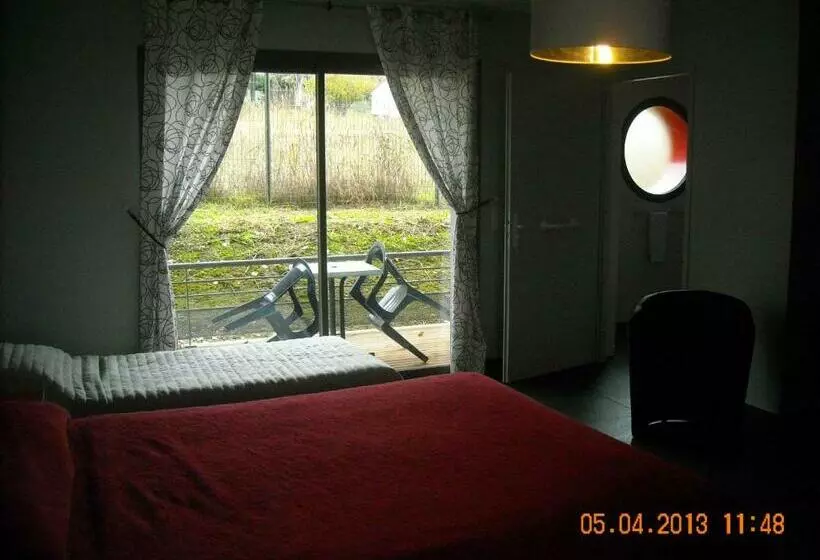 Logis Hotels Hôtel Et Restaurant Le Relais Des Garrigues