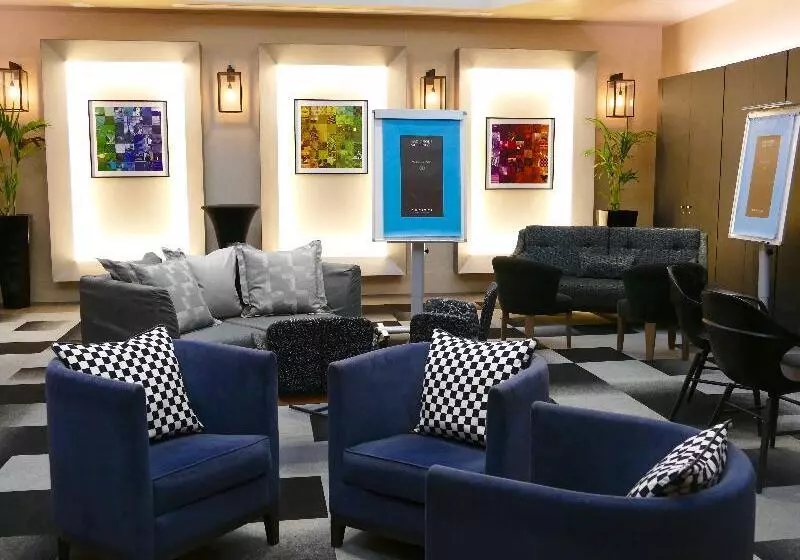 ホテル Sofitel Paris Arc De Triomphe