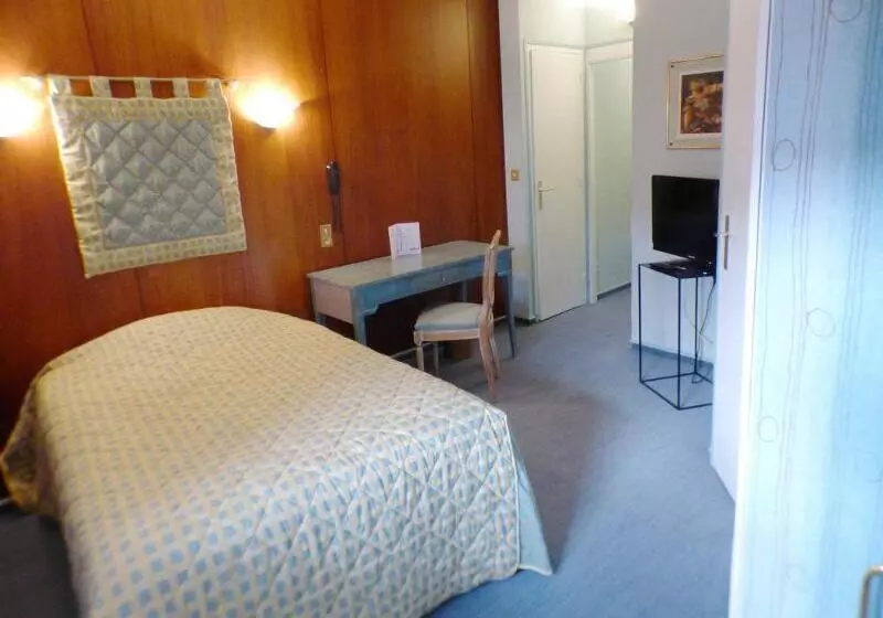 ホテル Terminus Du Forez Saint Etienne Centre Gare Chateaucreux