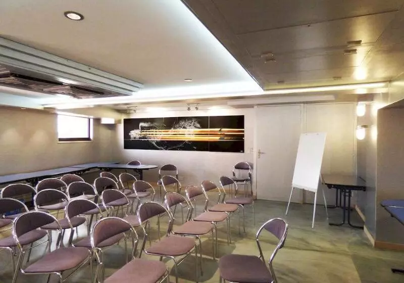 ホテル Terminus Du Forez Saint Etienne Centre Gare Chateaucreux