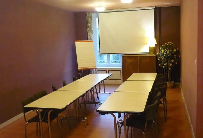 בית מלון כפרי The Originals Boutique, Hôtel Terminus, Bourg En Bresse Gare