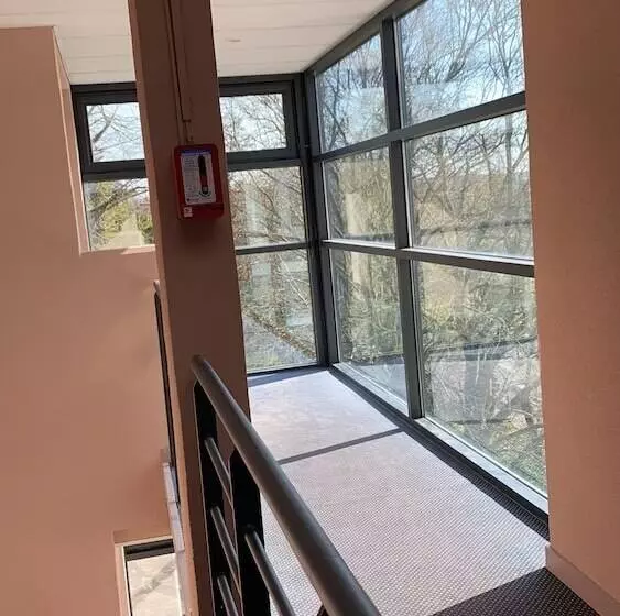 בית מלון כפרי The Originals Boutique, Hôtel Terminus, Bourg En Bresse Gare