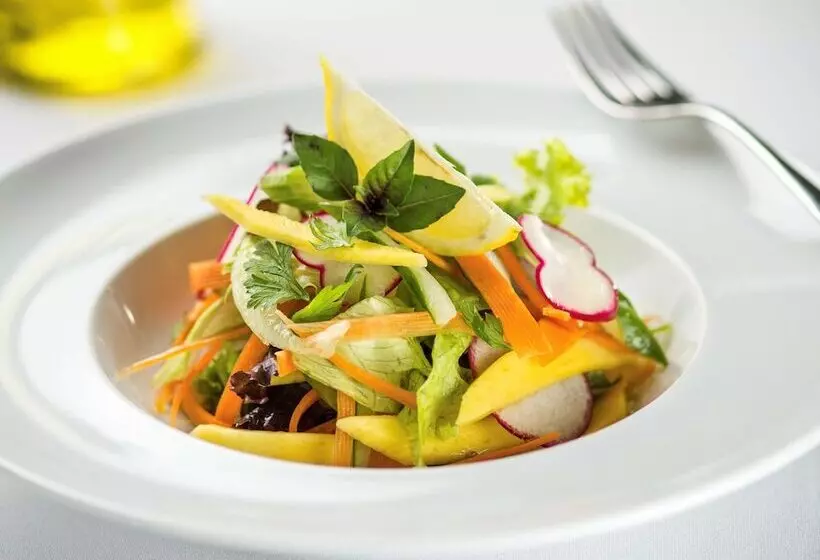 Novotel Paris La Defense Esplanade