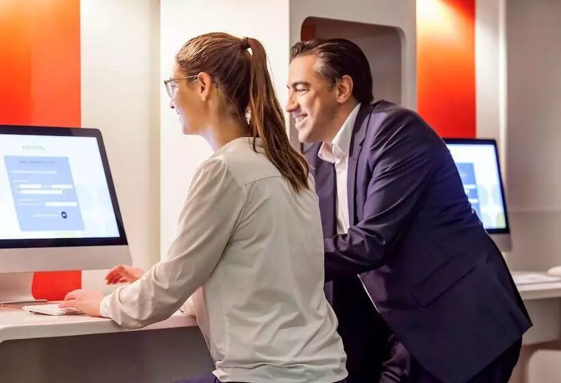 Novotel Paris La Defense Esplanade