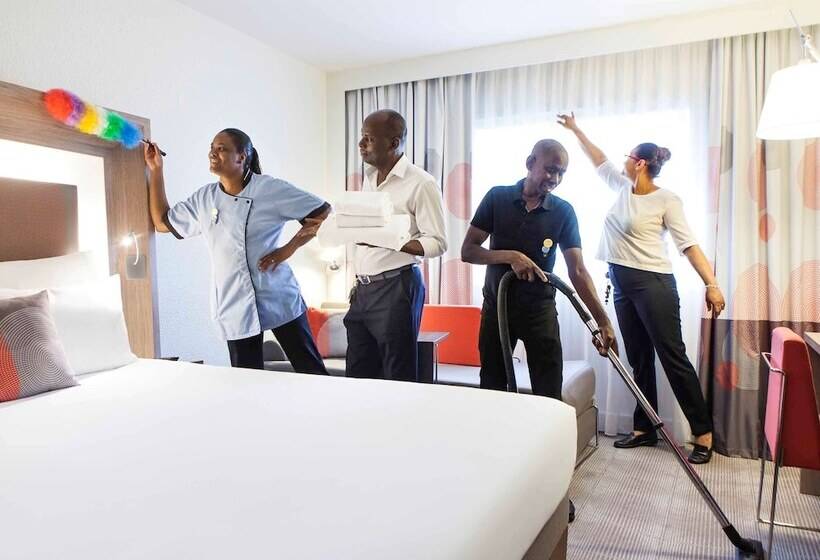 Novotel Paris La Defense Esplanade