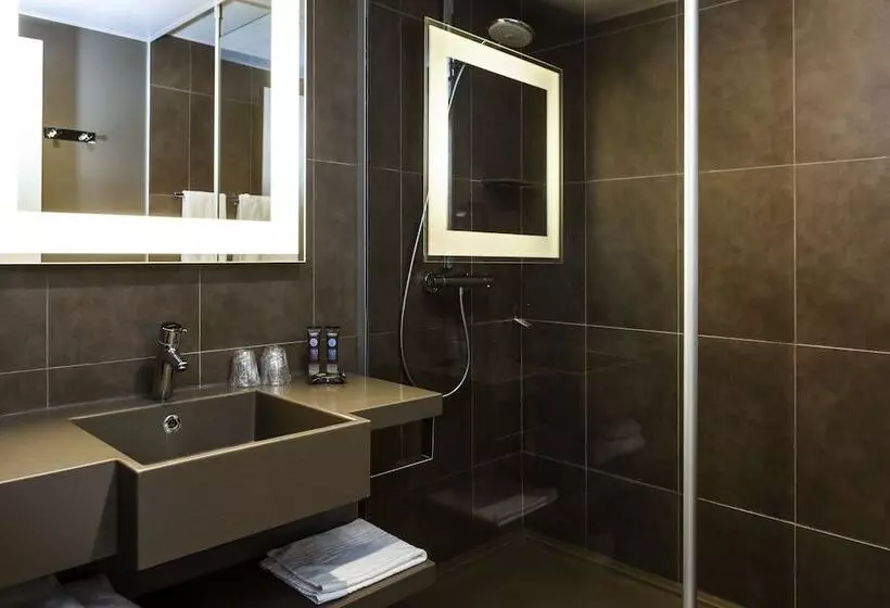 Novotel Paris La Defense Esplanade