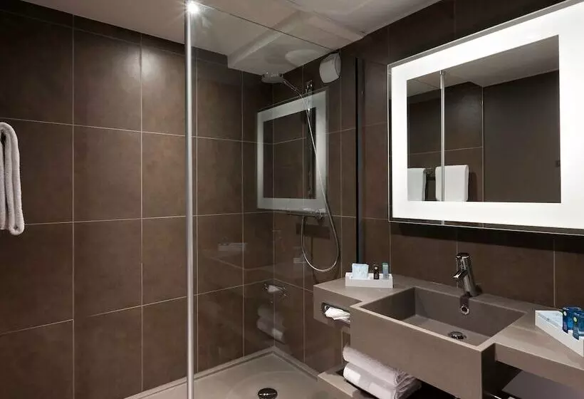 Novotel Paris La Defense Esplanade