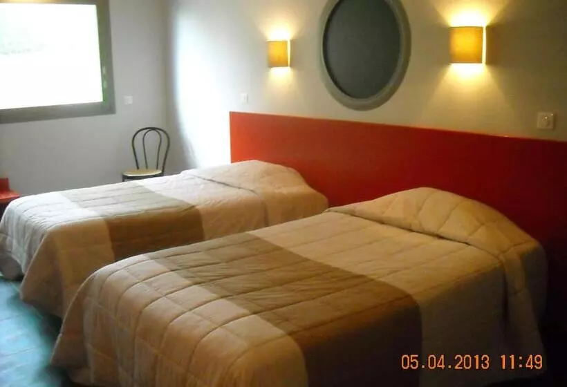 Logis Hotels Hôtel Et Restaurant Le Relais Des Garrigues