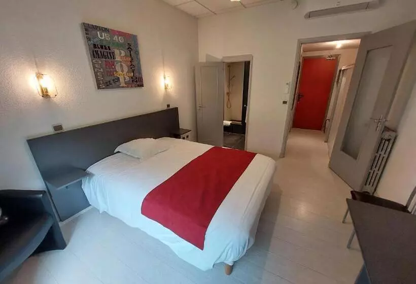 Logis Hotels Hôtel Et Restaurant Le Relais Des Garrigues