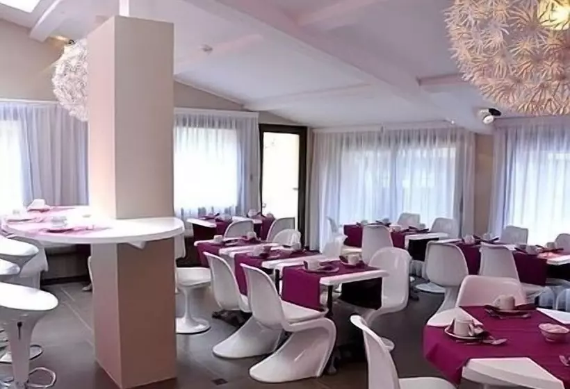 Servotel Castagniers