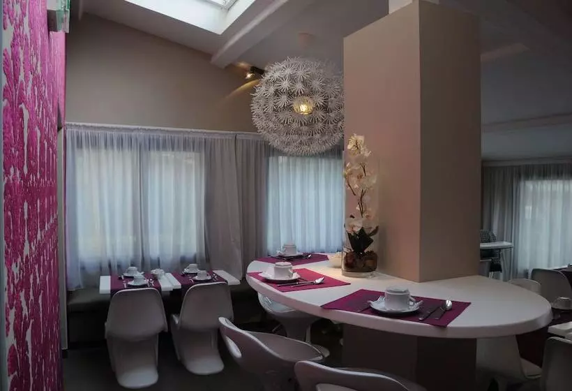 Servotel Castagniers