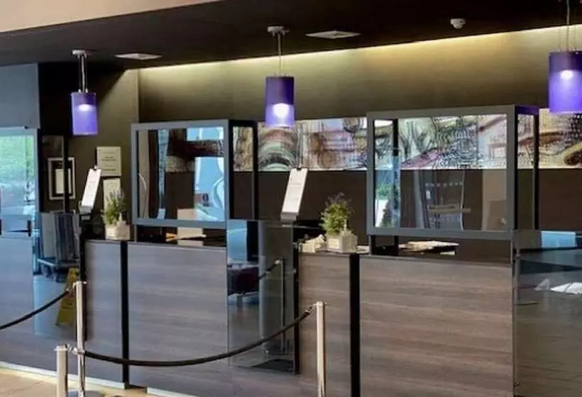 هتل Crowne Plaza Birmingham City, An Ihg