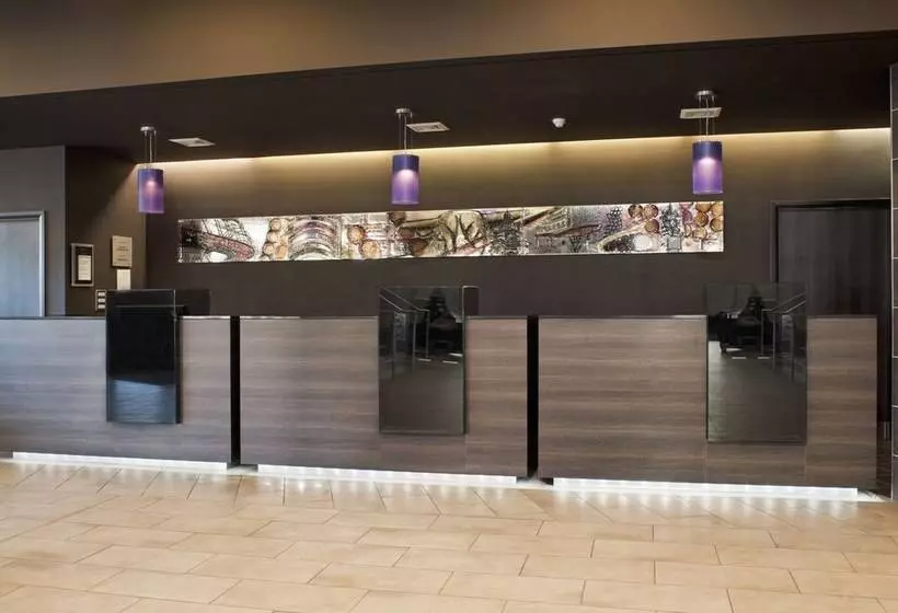 هتل Crowne Plaza Birmingham City, An Ihg