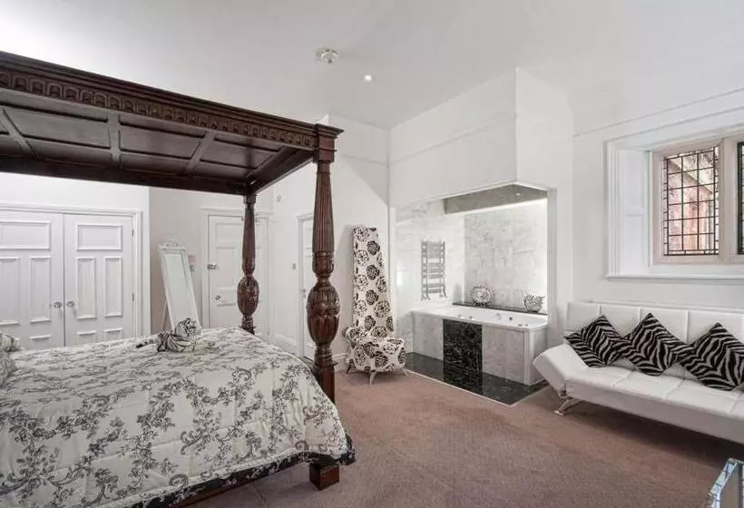 酒店 Dalston Hall Country House