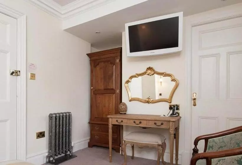 酒店 Dalston Hall Country House