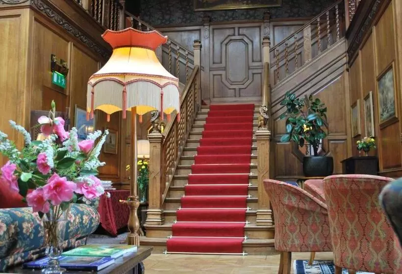 Hotel Lands Of Loyal