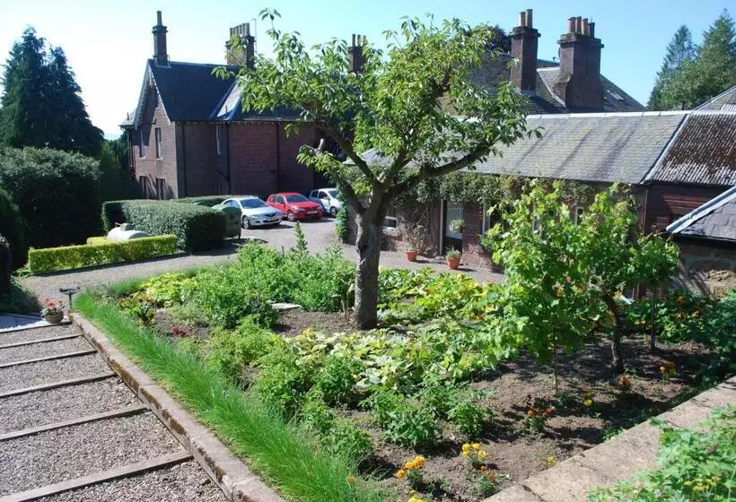 Hotel Lands Of Loyal