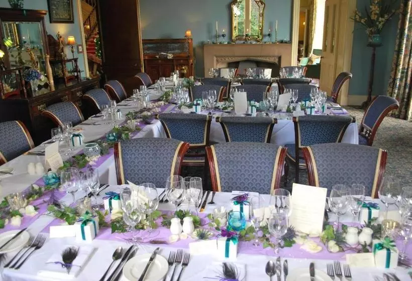 Hotel Lands Of Loyal