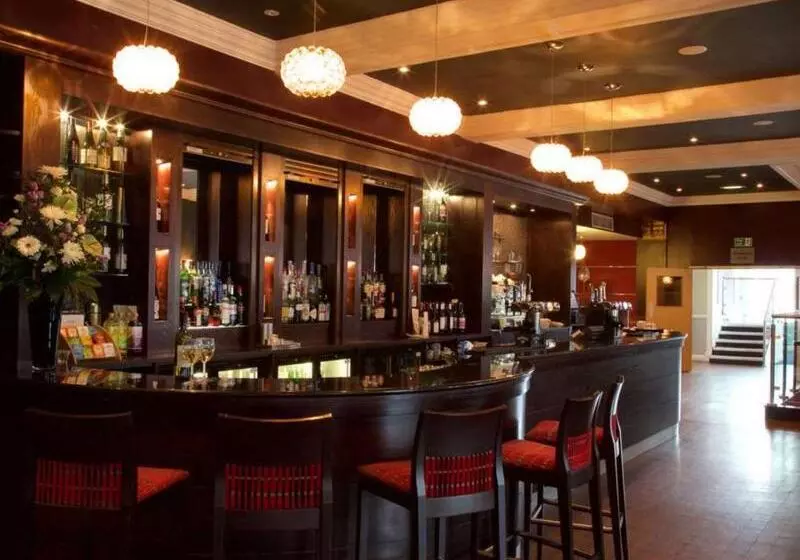 London Croydon Aerodrome Hotel, Bw Signature Collection